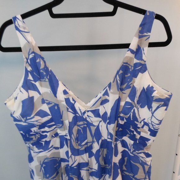 Le Chateau Blue and Grey Abstract Floral Dress - Size XL - Picture 5 of 5